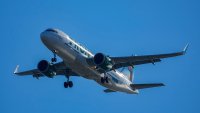 Самолет удари пешеходец на пистата на летището в Денвър