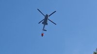 Голям пожар край Сливен наложи евакуация, включват и хеликоптери в гасенето