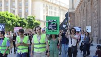 Протести в НАТФИЗ срещу ректора: Студенти настояват за оставката на проф. Дачев