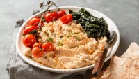 Рецепта за разядка с печени чушки и сирене