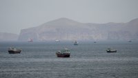 Техеран: Ормузкият проток остава под постоянен ирански контрол