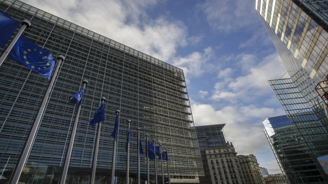 Европейската комисия представи третия годишен Доклад за върховенството на закона.