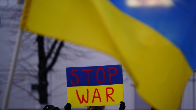 Инвазията на руските военни в Украйна е причинила "най-малко 240