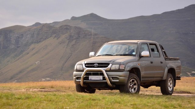 8l4 цвет кузова toyota