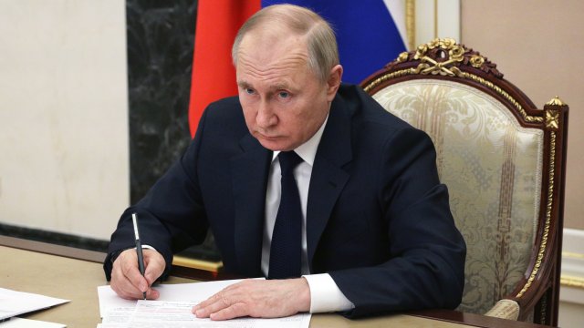 Руският президент Владимир Путин подкрепи идеята за изпращане на доброволци