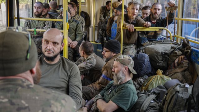 Нарастват опасенията за съдбата на украинските бойци които се предадоха