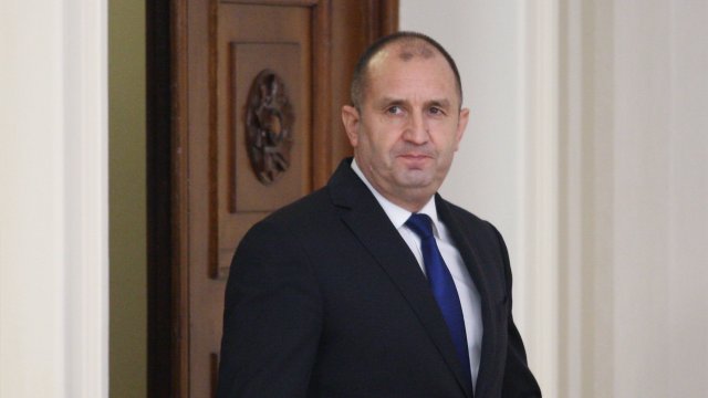 На 27 юни 2022 г държавният глава Румен Радев ще започне консултации