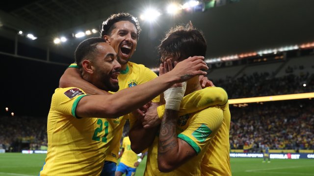 Петкратният световен първенец Бразилия спечели 11-ата победа в 12 мача