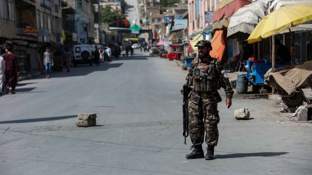 Бомба избухна в Кабул и е убила най малко осем души в район