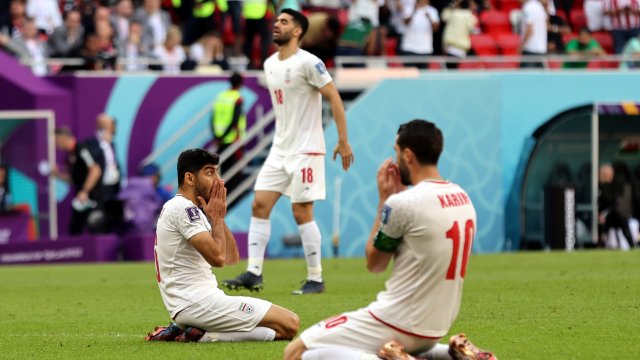 Иран тресна с 2 0 Уелс в среща от група В