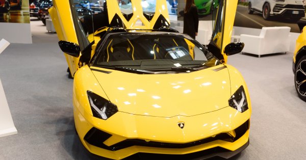 Lamborghini кому принадлежит бренд